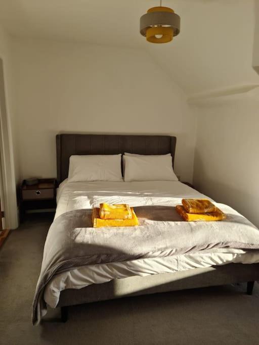 Stylish Georgian Apartment In An Ideal Location 노스월셤 외부 사진